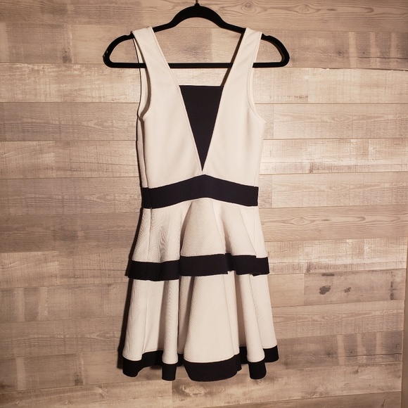 Torn by ronny kobo - Picture 3 of 3